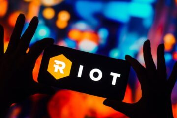A Game-Changing Q1: Riot Platforms Rakes in $211M Net Income