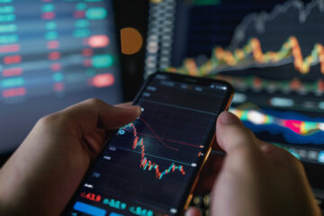 DEX trading volume falls 9% to $179 billion month over month